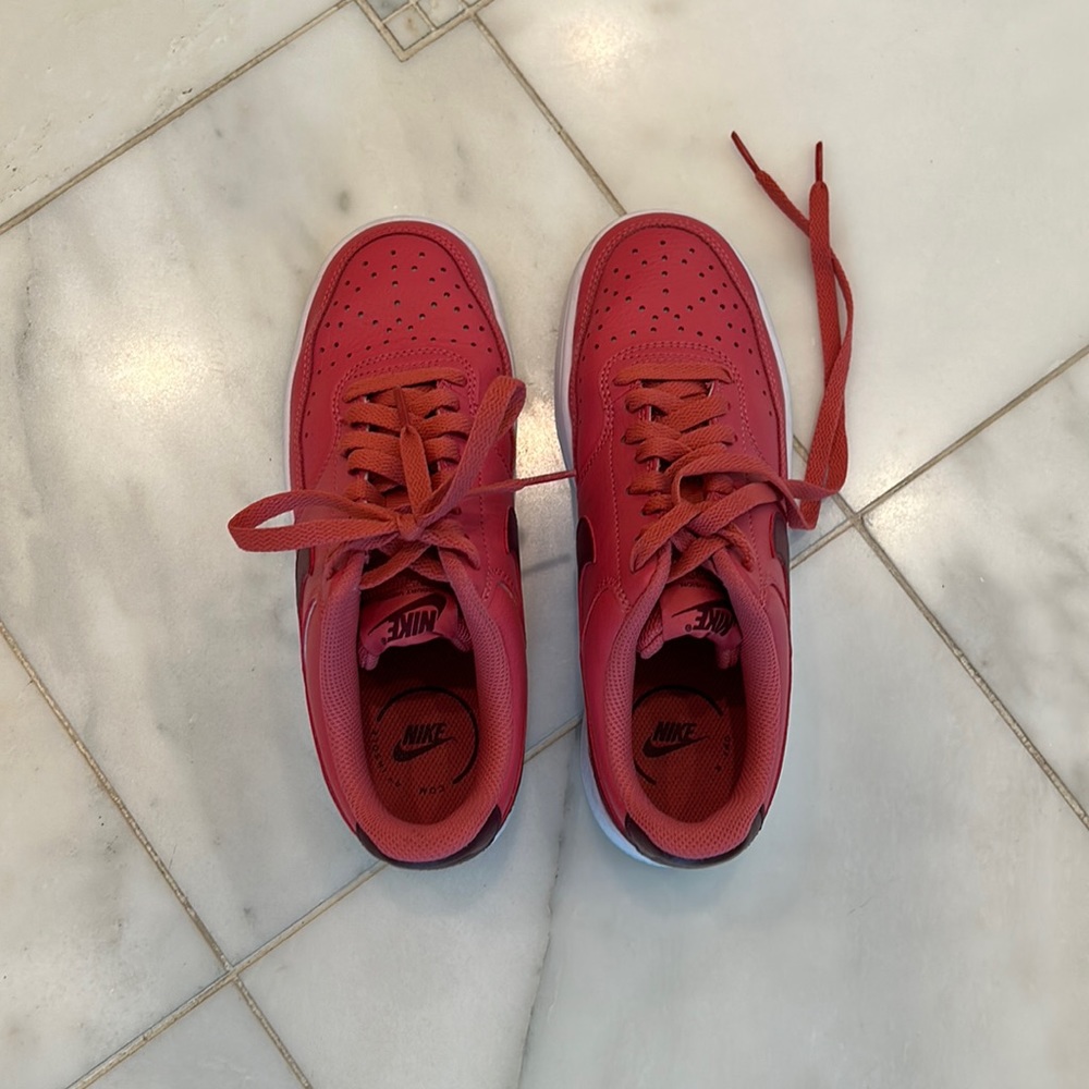 Nike size 7 like new